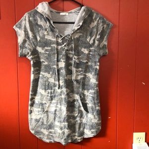 Camo short sleeve hoodie